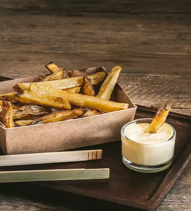Frites maison, préparées sur place