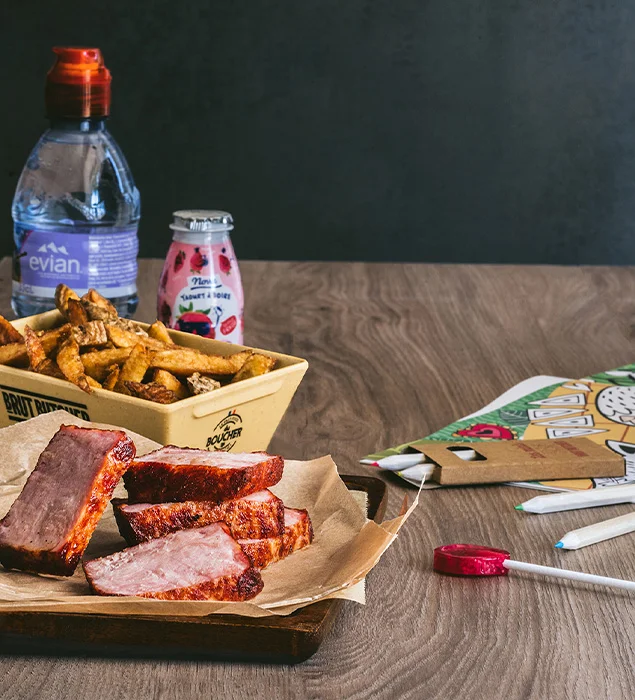 Menu enfant filet de poulet pané, le combo du succès